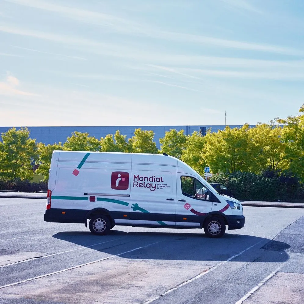 Camion de livraison Mondial Relay